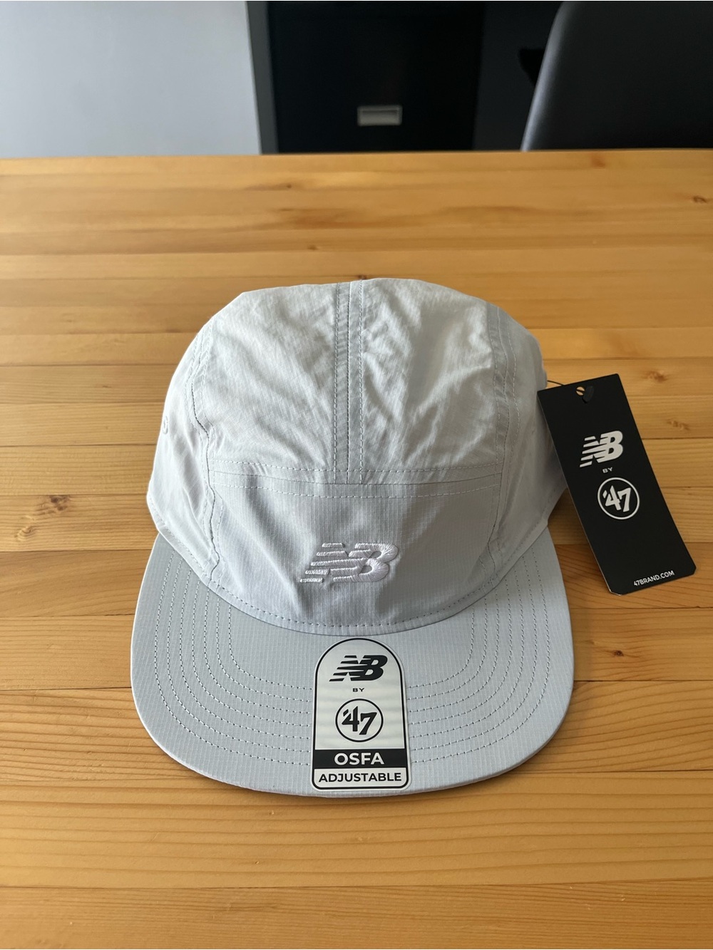 New Balance Men's Light Gray 5-Panel Adjustable Cap